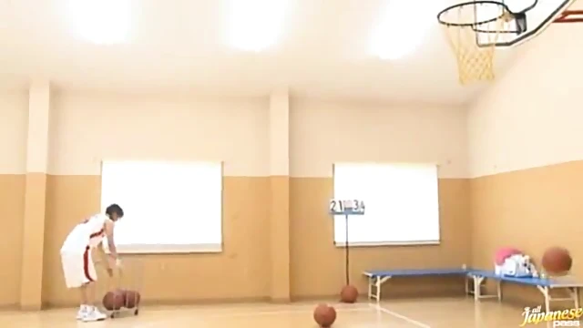 Naked Kinky Japanese Sport Model Asuka Plays X-Rated Basketball Game