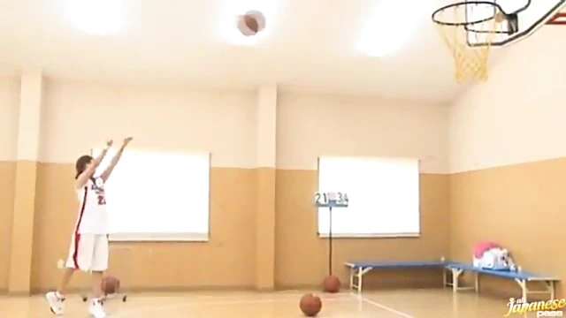 Naked Kinky Japanese Sport Model Asuka Plays X-Rated Basketball Game