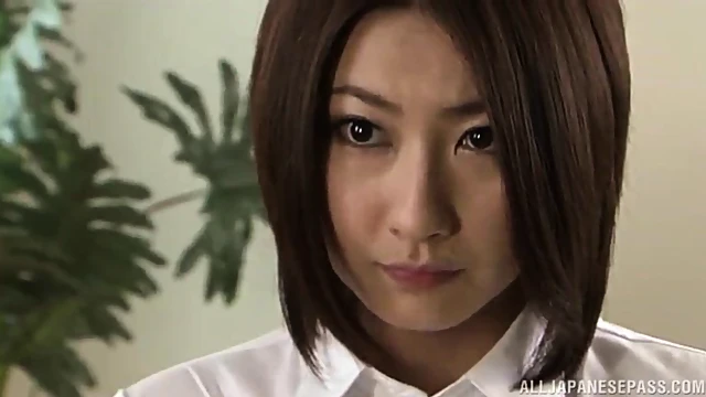 Majestic Milf Self-Pleasures Delightfully With Her Vibrating Toy Love