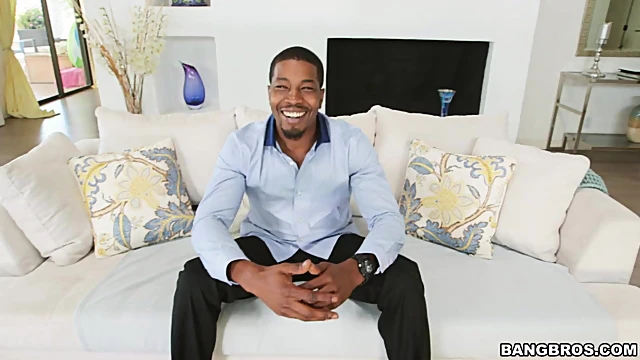 Marica Hase Kneels Down To Deepthroat Big Black Cock With Skillful Mouth Moves