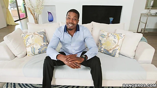 Marica Hase Kneels Down To Deepthroat Big Black Cock With Skillful Mouth Moves