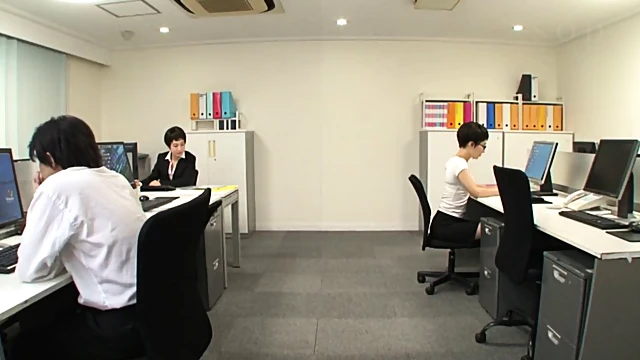 Seductive Short-Haired Jap Babe Gives Unforgettable Blowjob Delightfully