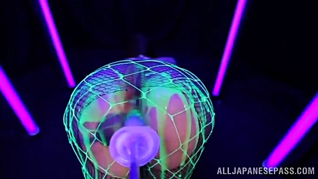 Seductive Japanese Girl Enjoys Dildo While Shaking Her Booty Seductively