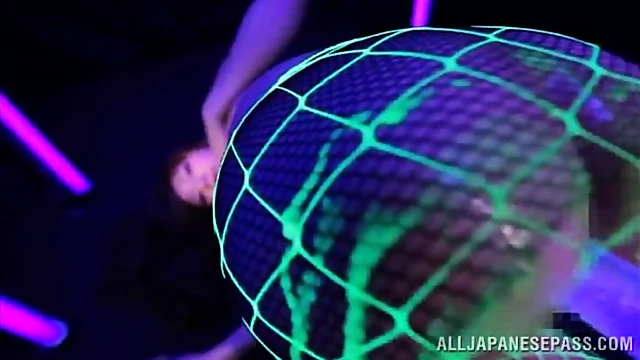 Seductive Japanese Girl Enjoys Dildo While Shaking Her Booty Seductively