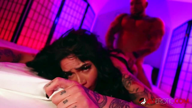 Sizzling Aurora Anarchy Gets Face Fucked Until She Screams Delightfully Loudly