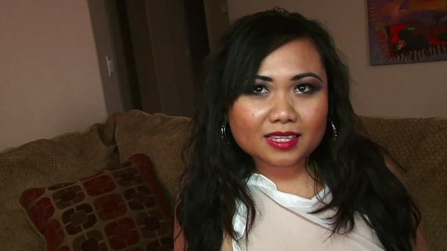 Curvy Dark-Haired Chick Takes On Threesome For First Time Ever