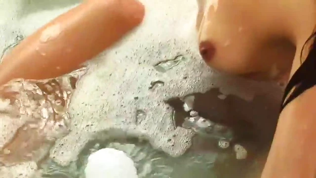 Nautica Thorn Gets Steamy Bubble Bath Fuckfest from Stud
