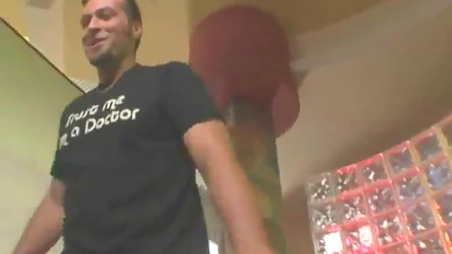 Guy Fingers His Girl to Ecstasy Before She Gives Him a Steamy Blowjob