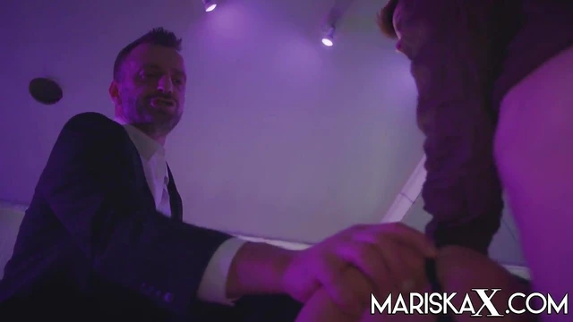 Sex-Kitten Mariska Takes Two Hard Cocks Simultaneously