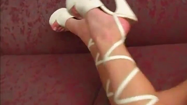 Sizzling Cocksucking Orgasm with Sparkling Choker Throat Gagging Action