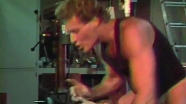 Skillful Lover Ravishes Lady’s Throbbing Pussy Deeply