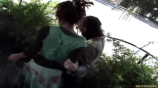 Passionate Tattooed Amateur Gets Her Wet Pussy Licked & Fucked Outdoors