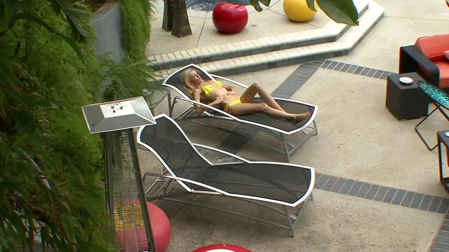 Sexy Bikini Chick Craves Thick Cock for Naughty Fun Time Play