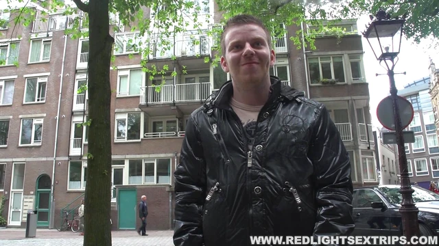 Guy Fucks Girl's Mouth Passionately Before Cumming On Her Lips