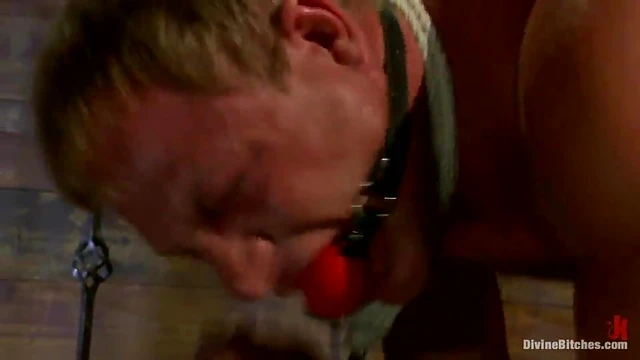 Chanel Preston Gives Epic Face Sit, Cock Ride & Pegging Experience