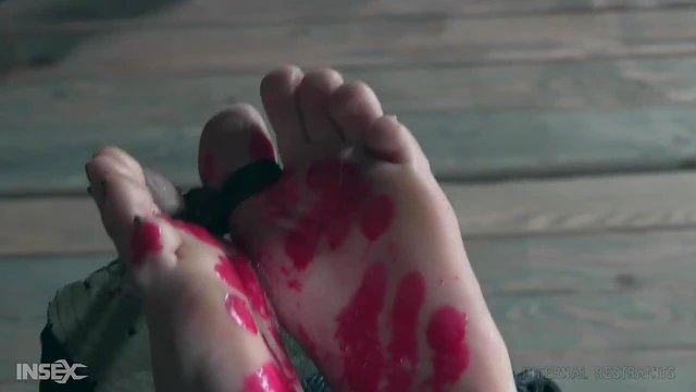 Sultry Blonde Mistress LondonRiver Dominates Slave With Hot Wax Tormenting Pleasure