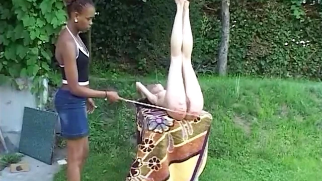 Sexy Neighbor Punishes Curvy Babe's Ass With Rough Spanking Action