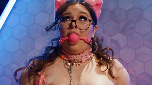 Serene Siren & Leana Lovings Enjoy Hot Lesbian Sex Adventures Together