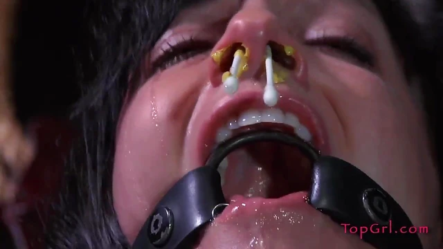 Sexy Elise Graves Cries Out Loud During Brutal Hardcore BDSM Pain Pleasure