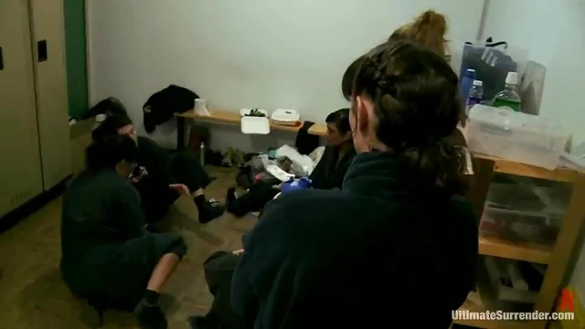 Smokin' Hot Chicks Battle It Out In A Sexy Team Catfight Showdown