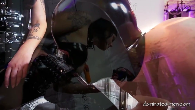 Tight Virgin Ass Popped by Experienced Cock Rider's Skillful Shafting