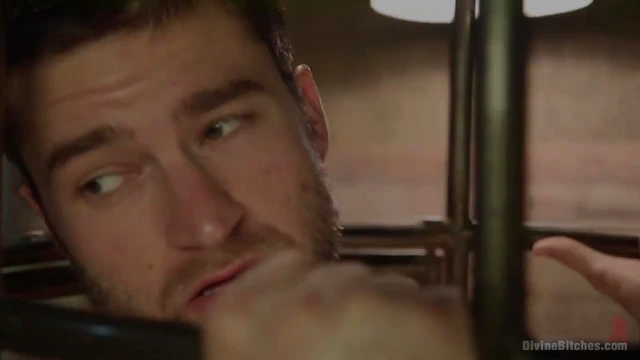 Sexy Lea Lexis Facesits Her Slave After Rough Anal Pounding