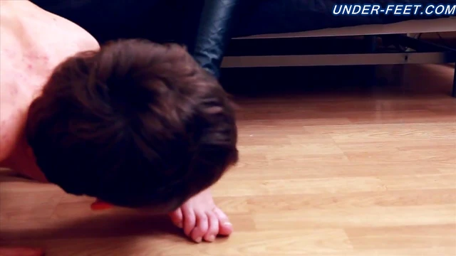 Seductive Raven-Haired Erica Gets Her Lustful Feet Worshipfully Licked Clean