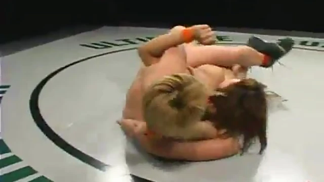 Asian DragonLily Gets Snatch Pounded Hard by Vendetta On Tatami Mat