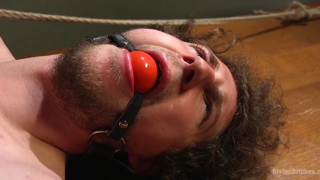 Seductive Domina Chanel Preston Dominates Slave With Spanking & Pegging Joy