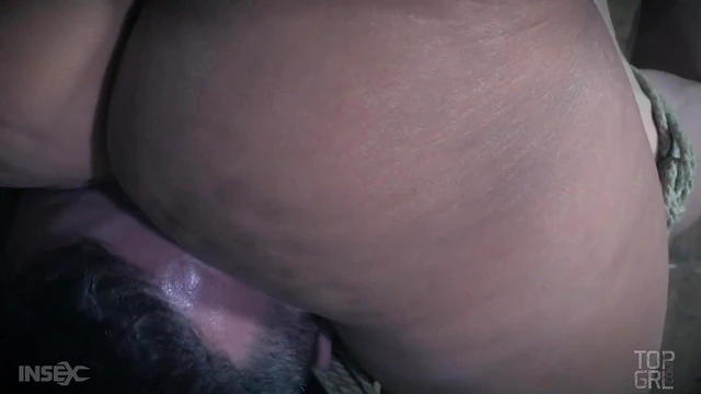 Dominant London River Facesits Her Male Slave For Ultimate Satisfaction