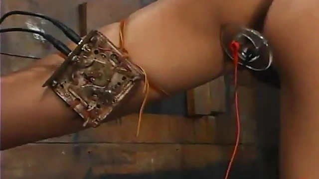 Slim Mya Loves Wired Dildo Anal Play, Feels Every Vibrating Thrust Deeply