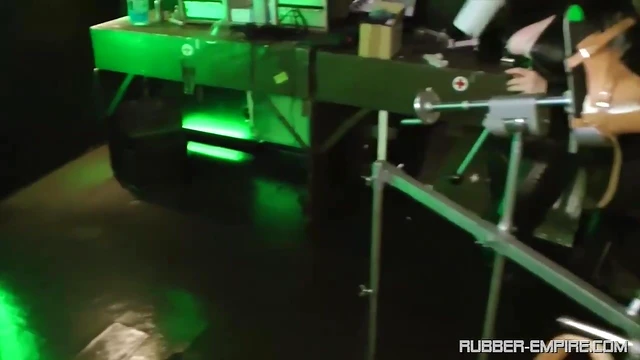 Lady Isis Uses Sex Machine & Powerful Cum Sessions For Ultimate Pleasure