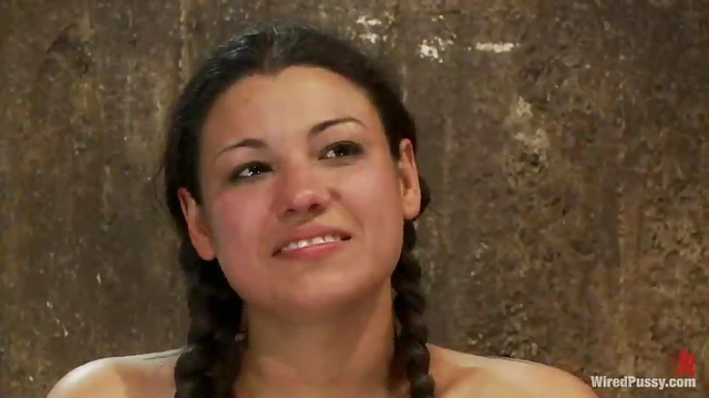 Submissive Dana Vixen Tormented by Dominant Isis Love for Pleasure