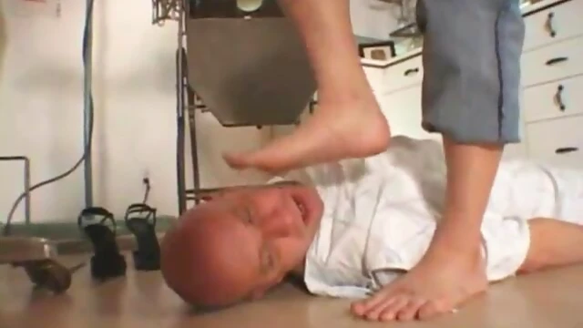 Seductive Jade Indica Dominates Foot Worshipers at Femdom Fête Extravaganza