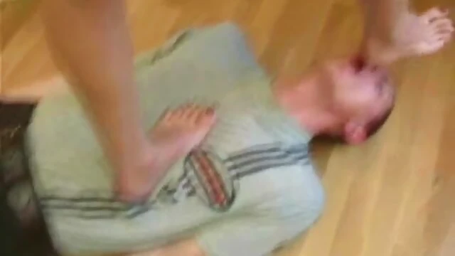 Caring Nataly Relieves Boyfriend’s Stress by Having Him Worship Her Toes