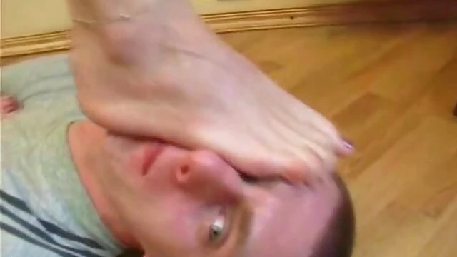 Caring Nataly Relieves Boyfriend’s Stress by Having Him Worship Her Toes