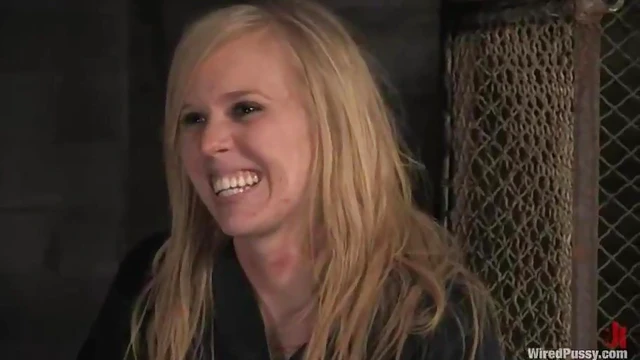 Seductive Sarah Jane Takes Classroom Tormenting With Delicious Submission