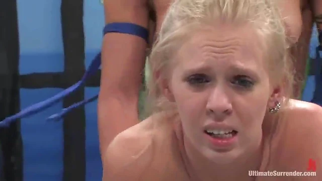 Defeated Sarah Takes Dildo Deep After Losing Naughty Bet