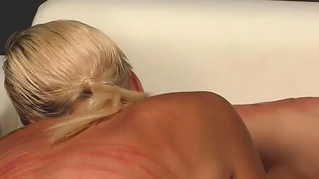 Sexy Sweet Babe Takes Whip Punishment Before Friends Watching Live