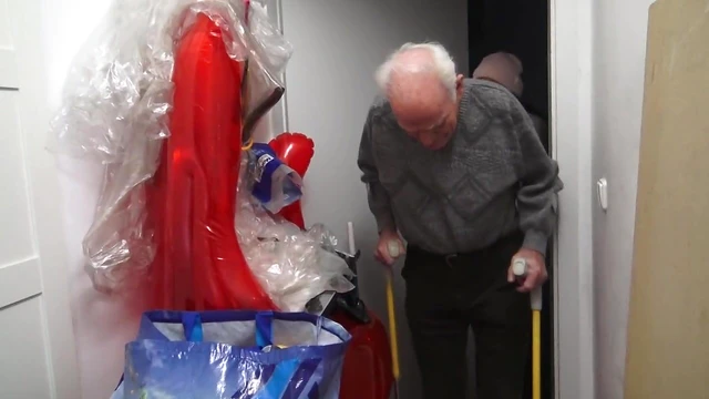 Old Boyfriend Gets Robbed and Fucked Hard by Bratty Girl