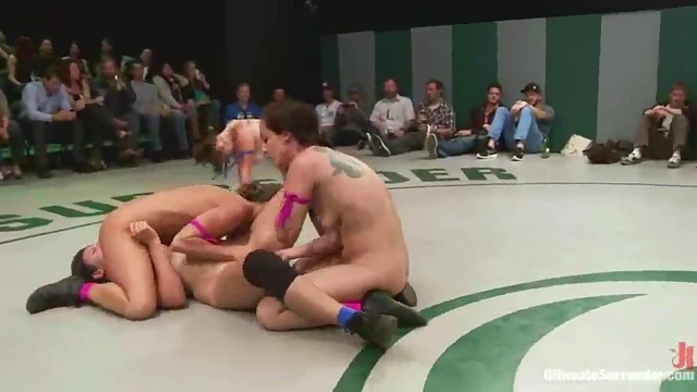 Kinky Girls Battle in Ring Before Hot Lesbian Sex Explosion