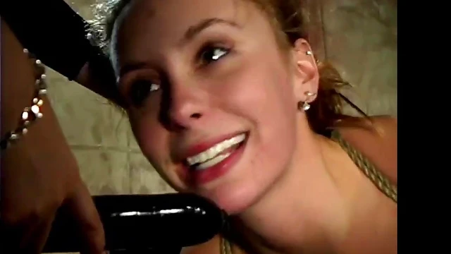 Laila Mason's Memorable Lesbian BDSM Experience in Slave Role Play