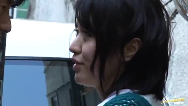 Kaede Niiyama Watches Guys Jerk Off His Cock Until Cumming Hard