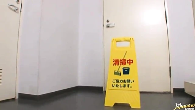 Asian Office Cutie Matsuri Seduces Boss For Hot Desk Sex Encounter