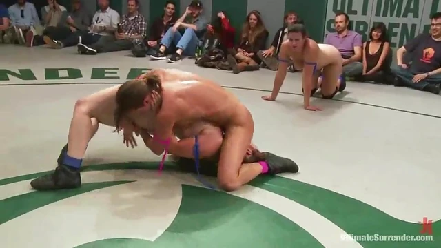 Sizzling Lesbian Games on Tatami After Steamy Bondage Play