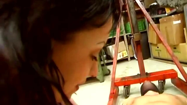 Masterful Jerk Off Techniques for Mind Blowing Solo Pleasure Sessions