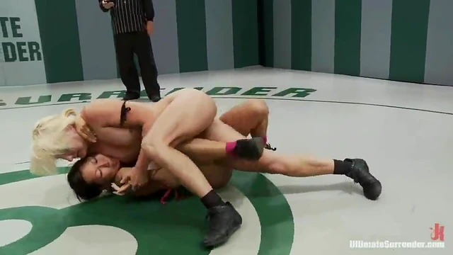 Hot Wrestlers Vendetta & Tia Ling Go from Ring Fighting to Sex Rampage