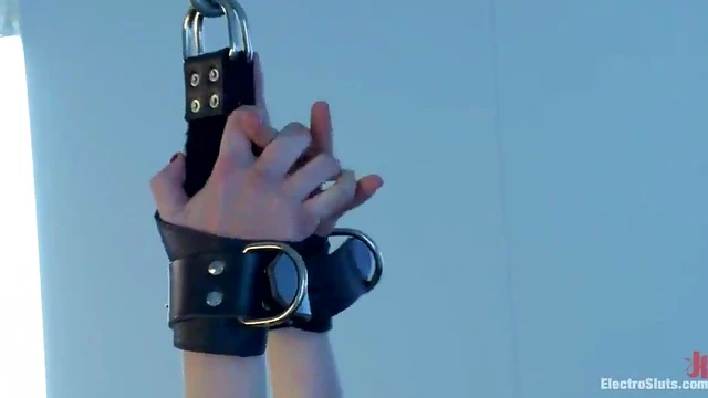 Penny Pax's Tight Ass Thrills With Vibrating Dildo Pleasure