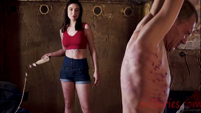 Dominant Mistress Kyra Gives Handjob & Enjoys Submissive Power Play