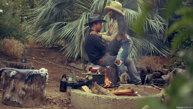 Ryan Madison & Jenna J. Foxx Seduce Each Other in Steamy Sex Scene